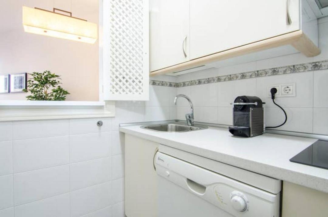 Cruz Apartment Мадрид Экстерьер фото